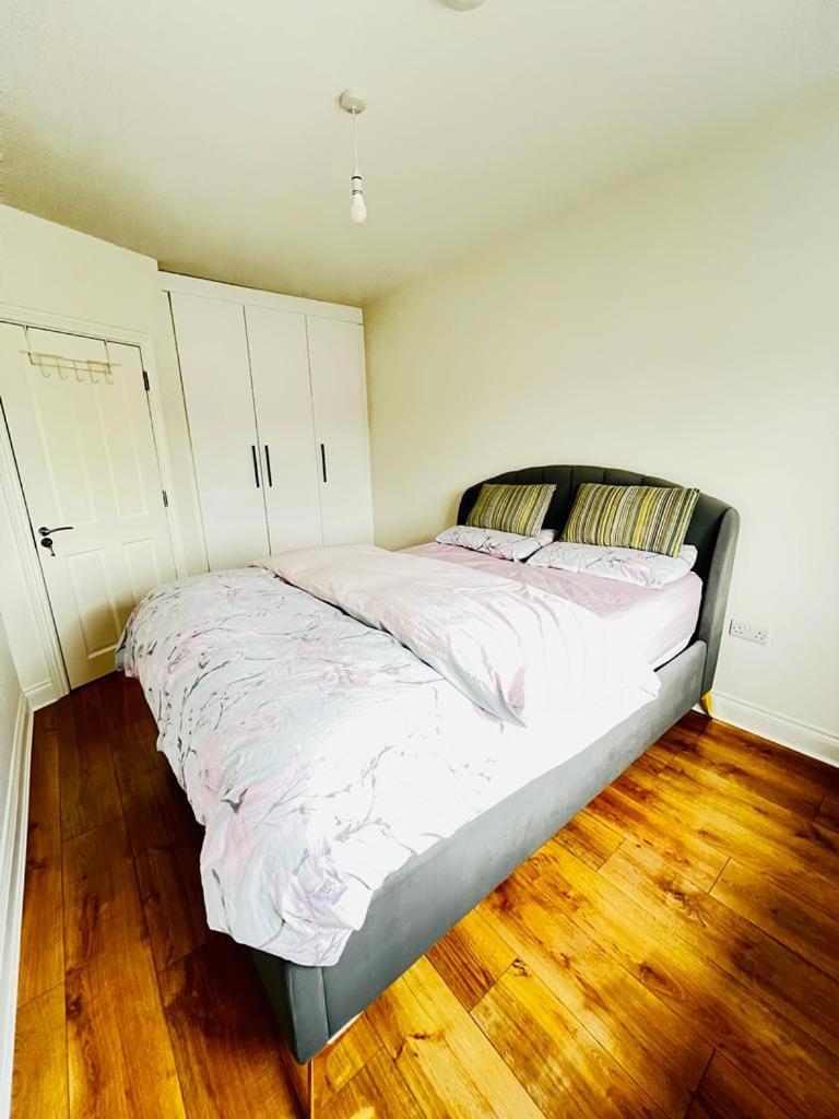 Room In Limerick Junction Esterno foto